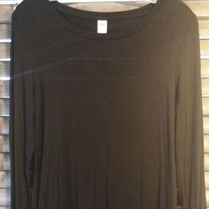 Long sleeve black tee
